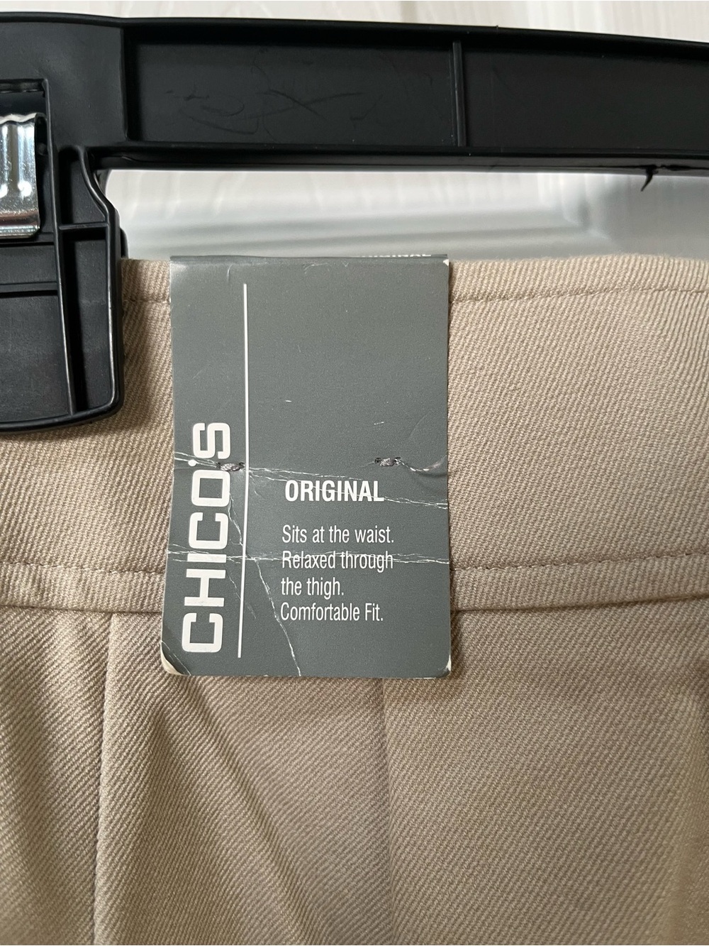 Chico's Size 2 Short Women's Chinos in Beige